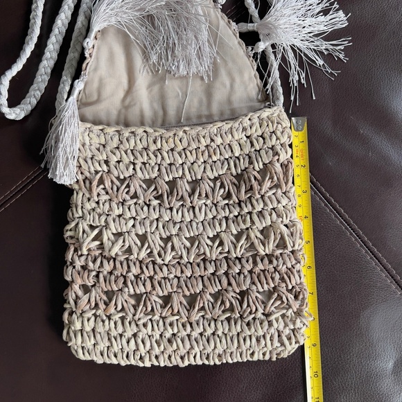 Cappelli Straworld Beige Woven Fringe Crossbody Purse - Picture 14 of 14